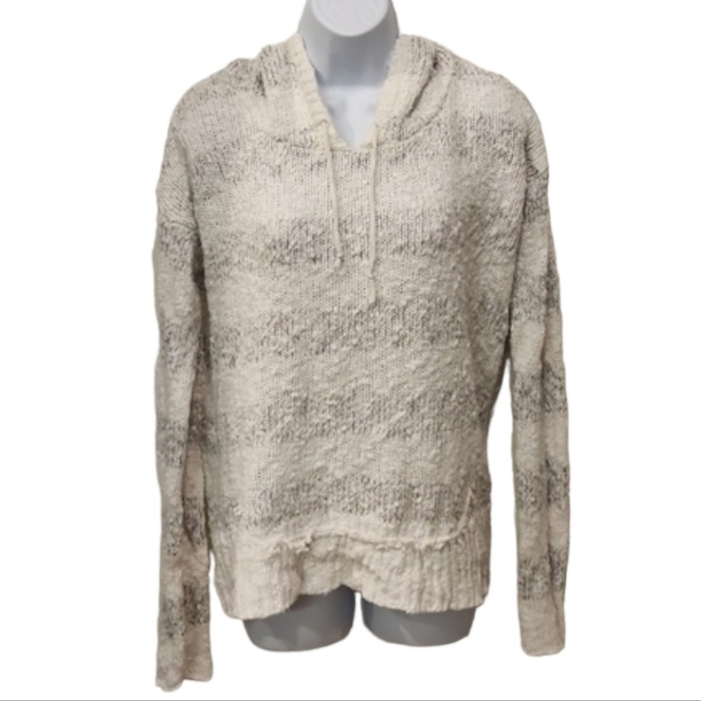 Aeropostale Gray and White Hooded Sweater